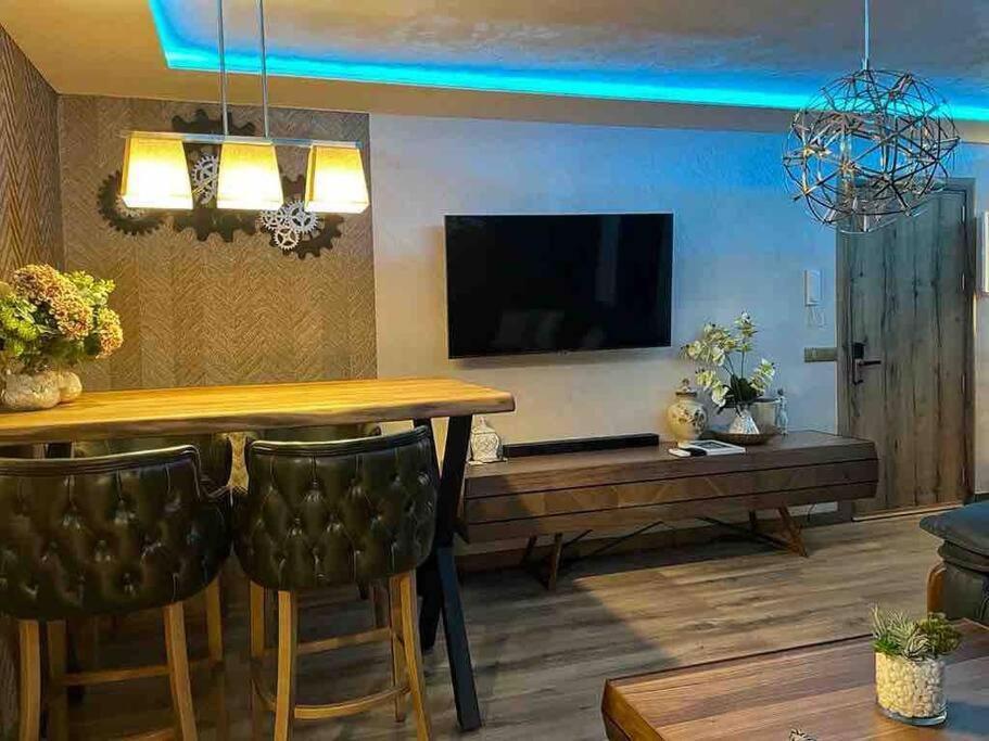 New Luxury 3-Bedroom Apartment Segovia Exterior foto
