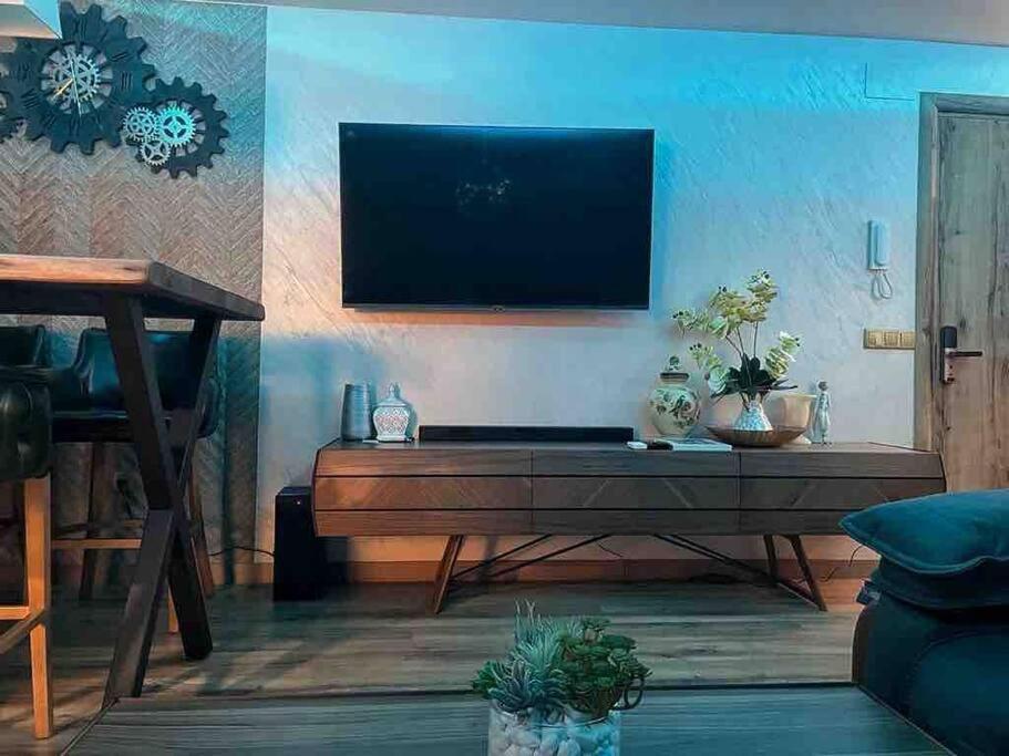New Luxury 3-Bedroom Apartment Segovia Exterior foto